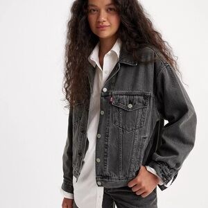 Levi’s 90’s Trucker Jacket 🖤